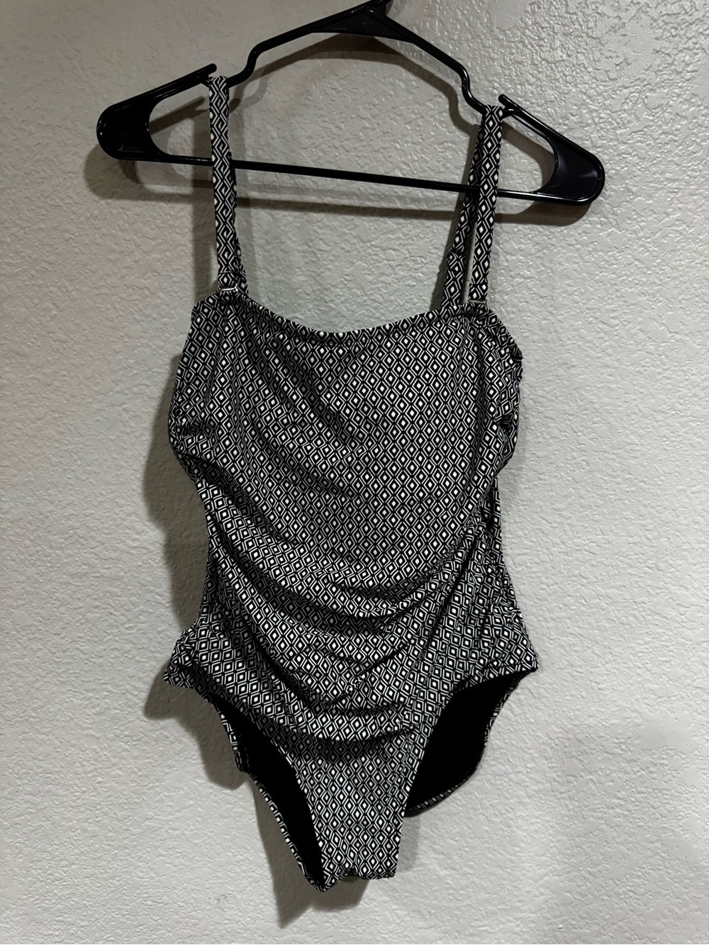 DKNY Swimsuit size large